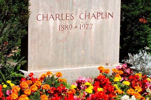 Chaplin murió en Navidad. En marzo ya estaban pidiendo 600.000 dólares de rescate por su cadáver
