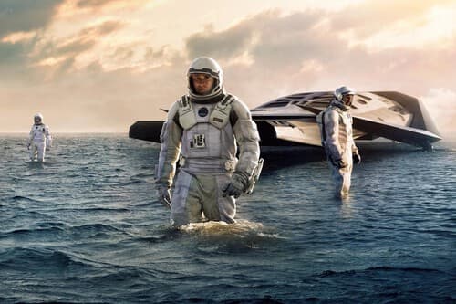 Christopher Nolan tuvo que cambiar este detalle de ciencia ficción en 'Interstellar' porque no era realista: "Estuvimos discutiendo dos semanas sobre ello"