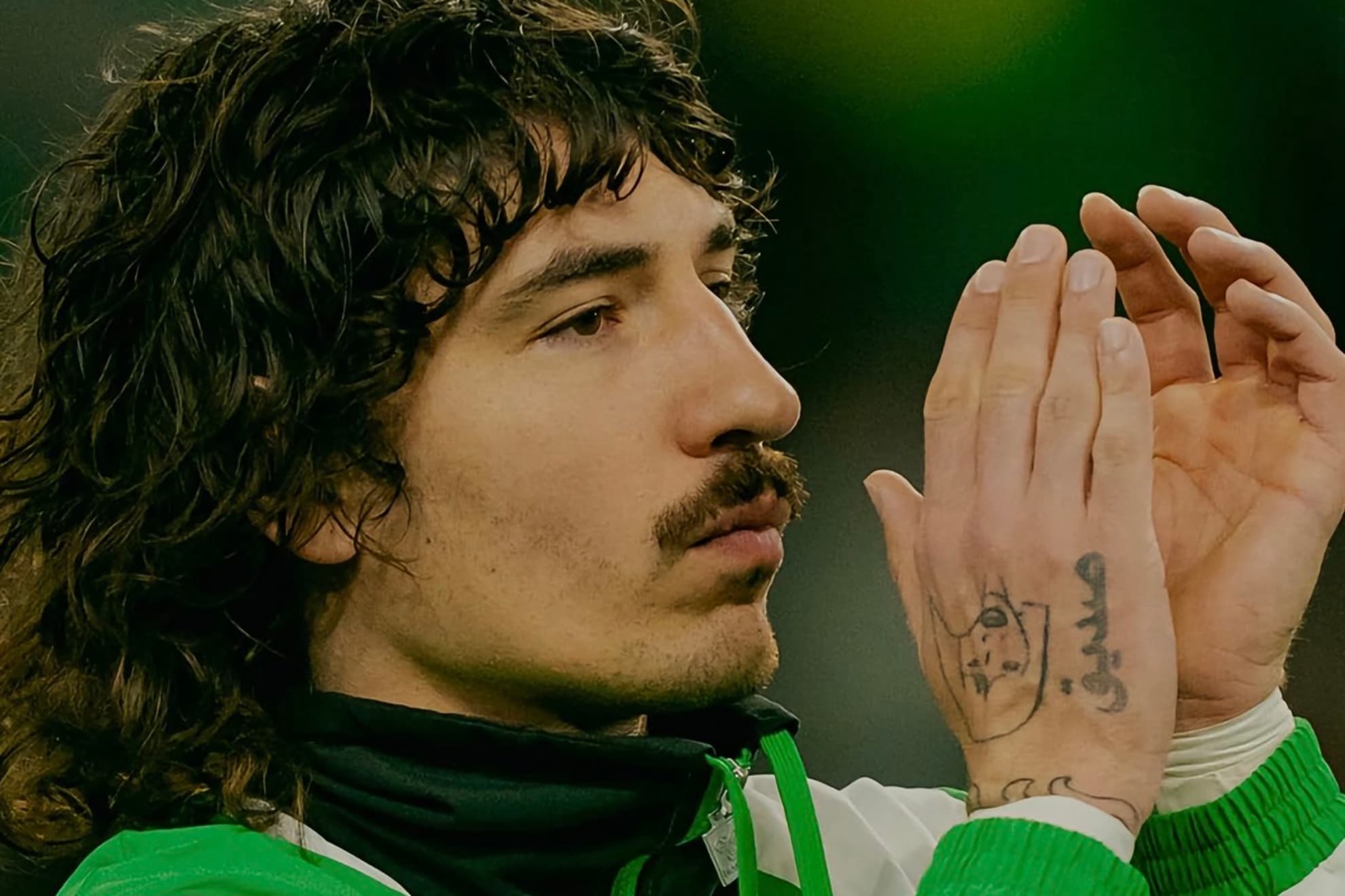 Bellerín: "En ningún otro club he tenido una conexión emocional como la que tengo con el Betis"