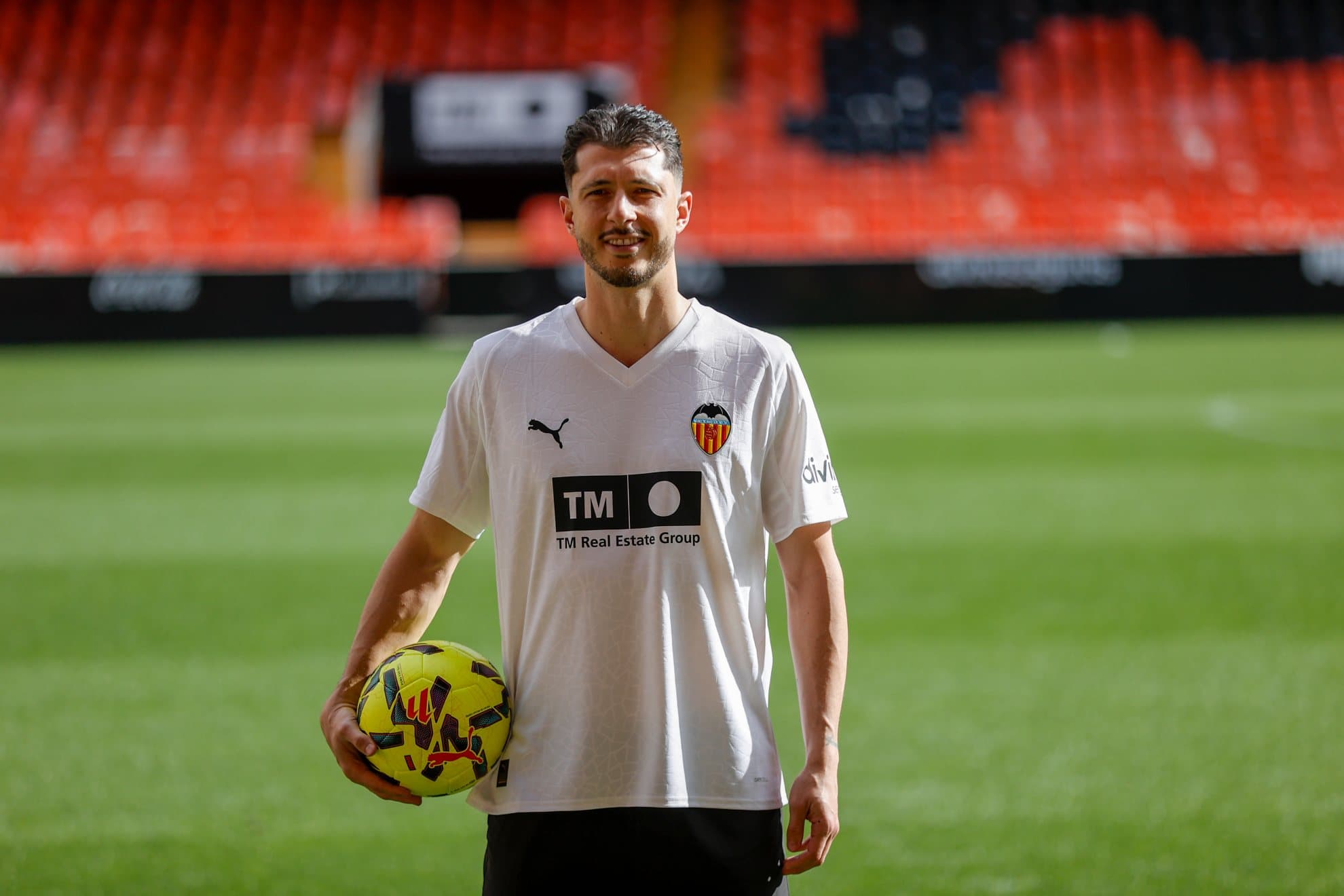 Guido Rodríguez, sobre la crisis del Valencia: “Este escudo se merece estar más arriba, ahora es cuando hay que poner el pecho”