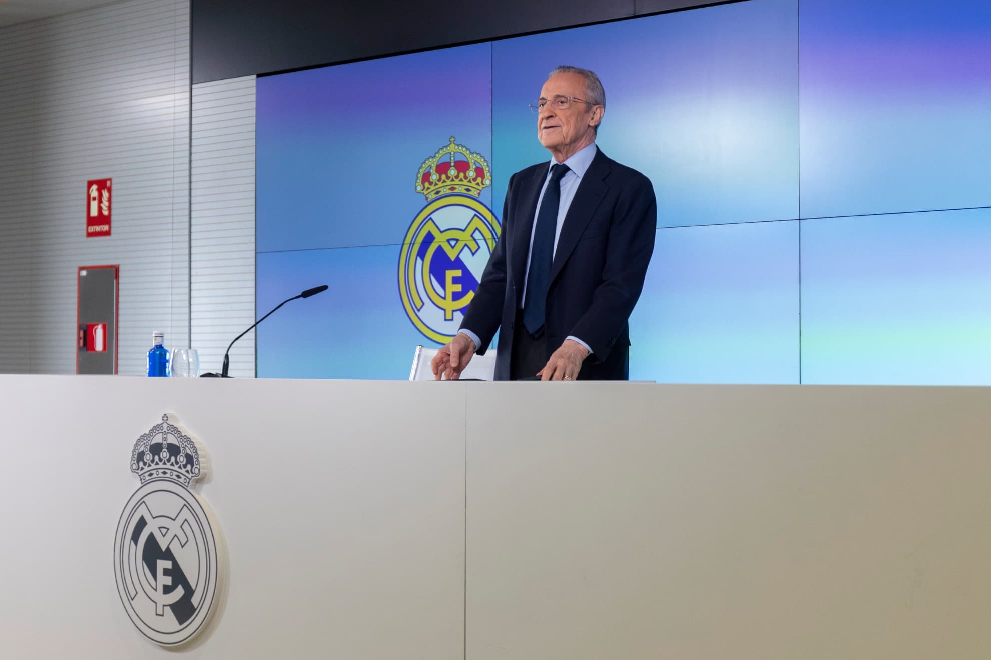 "Florentino Pérez tiene muchos pelotas y pocos peloteros"