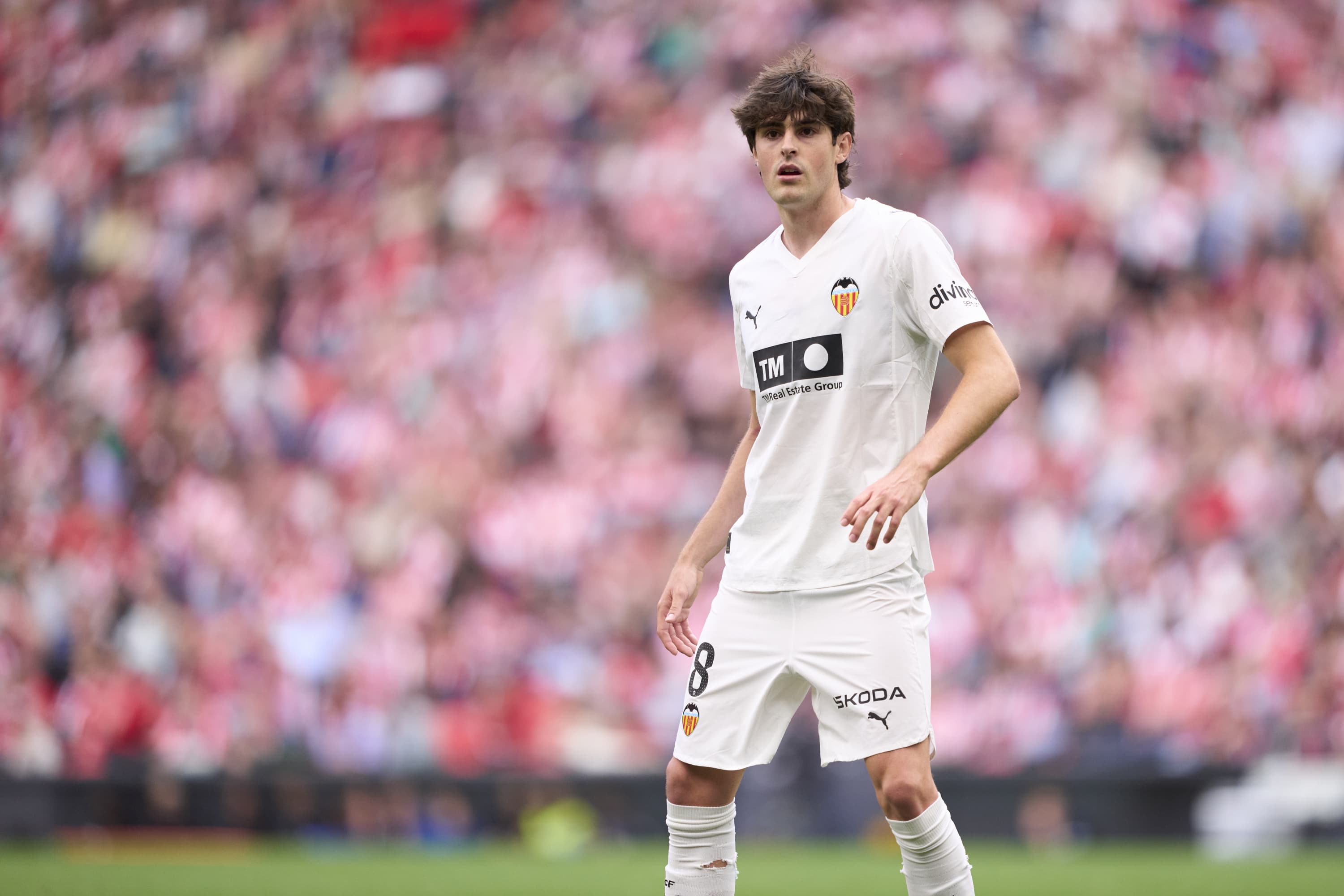 Javi Guerra: "Quiero quedarme en el Valencia"