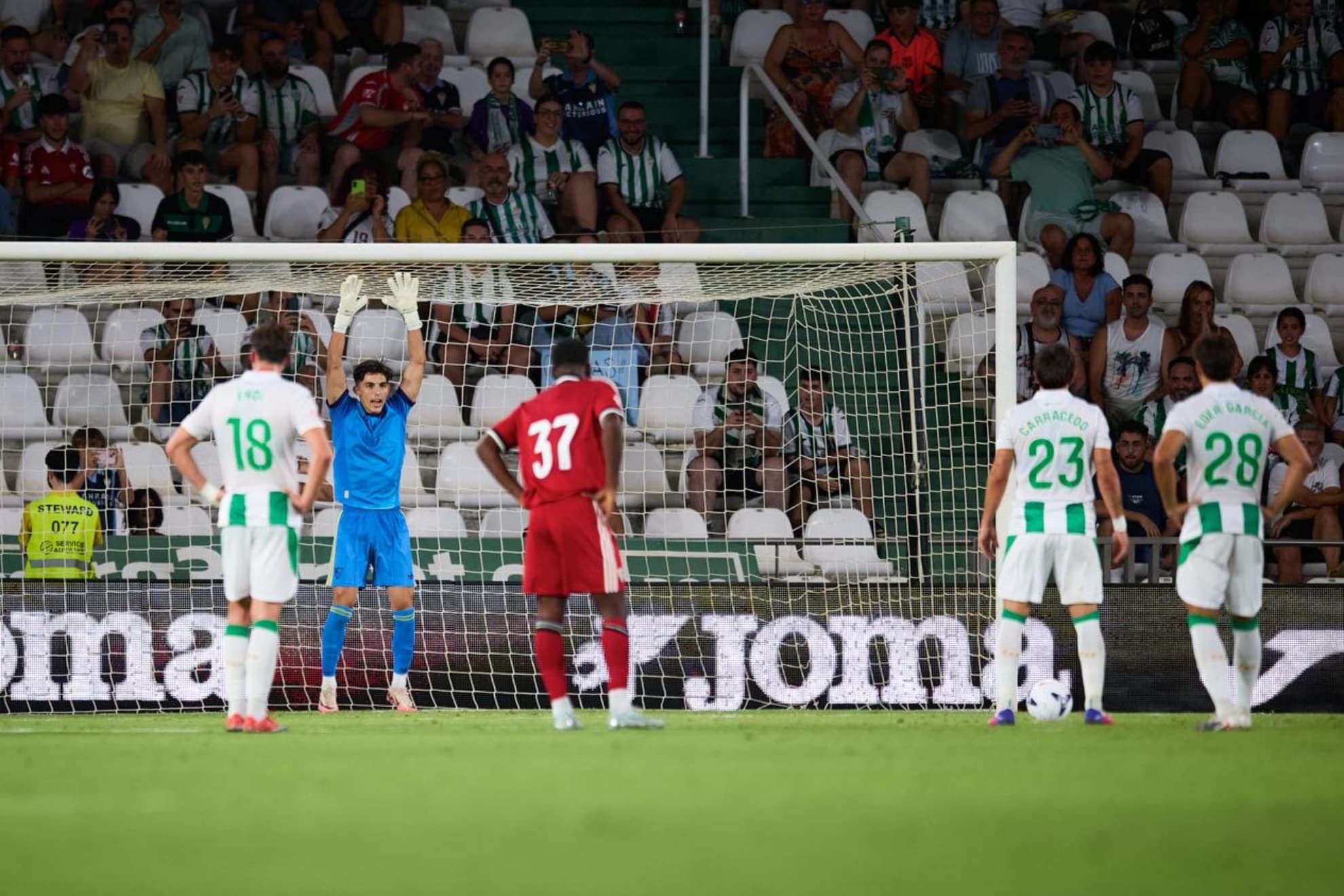 El Sevilla se lleva en los penaltis el Trofeo Puertas de Córdoba