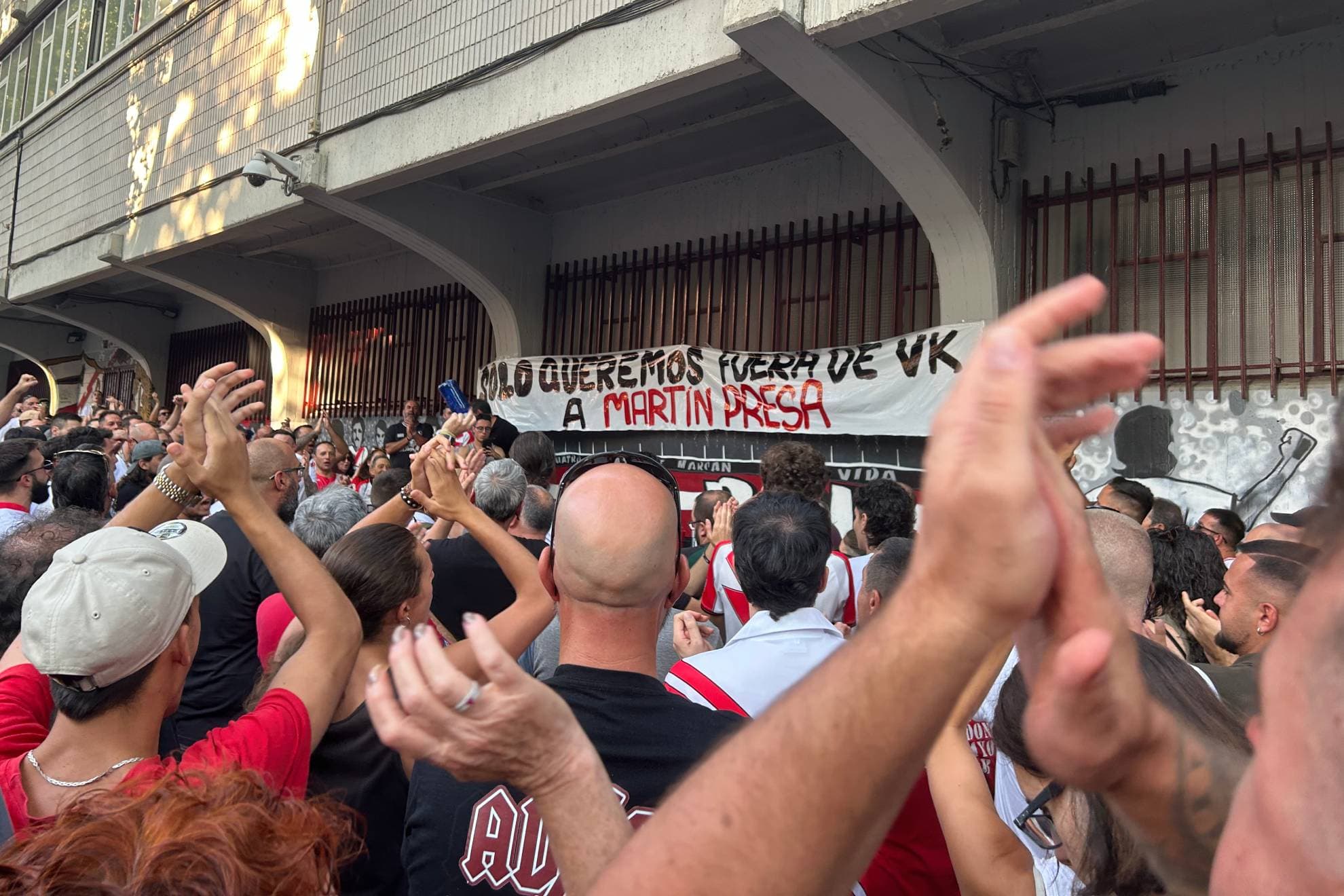 La Agrupación de peñas acude al rescate del Rayo Vallecano