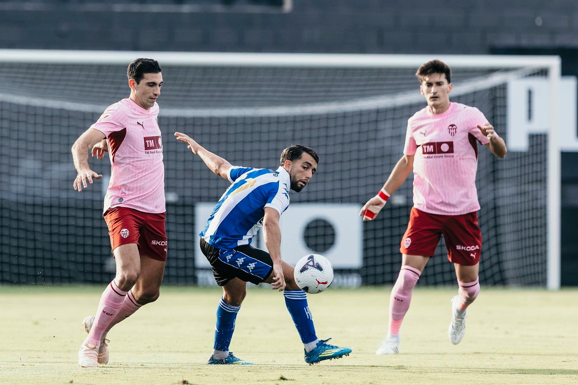 El equipo ‘A’ del Valencia da aire a Corberán