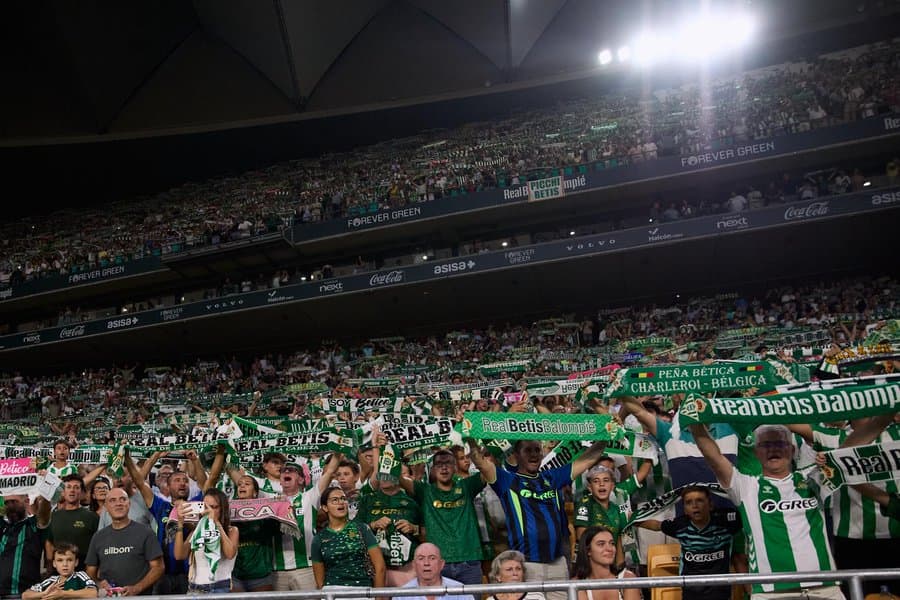 LaLiga denuncia ¡14 partidos! por insultos