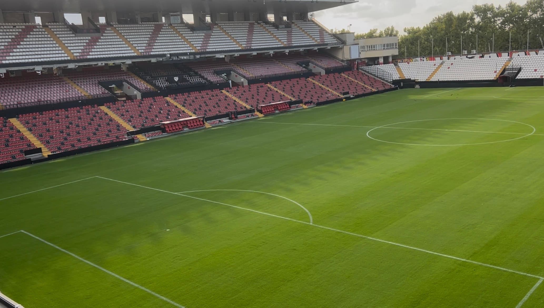 El Rayo vuelve a Vallecas a lo grande